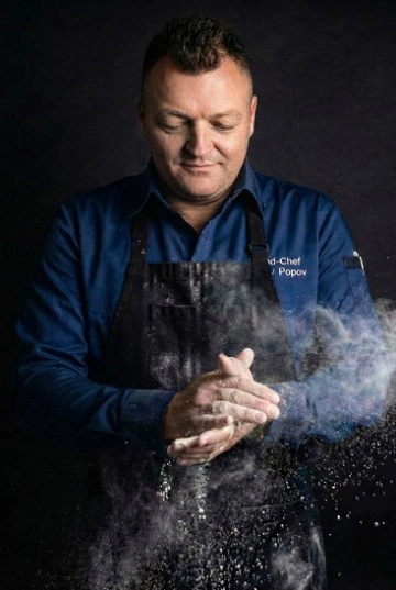 фото Бренд-Шефа ресторана «Пейзаж» Дмитрия Попова в Санкт-Петербурге